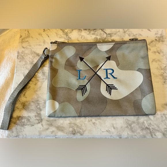 Thirty One 31 Double Duty Clear Soft Camo Purse handbag wristlet - Picture 1 of 3